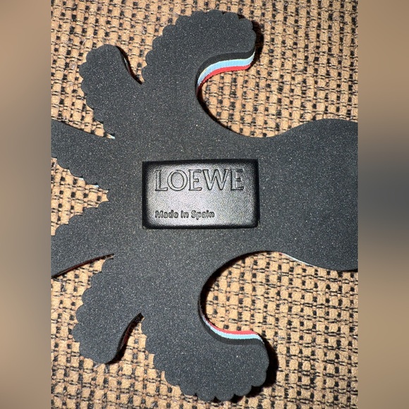 LOEWE PAULA ZUIBIZA RARE AUTHENTIC OCTOPUS BAG CHARM. RED & BLUE URETHANE. NWOT. - Picture 2 of 3